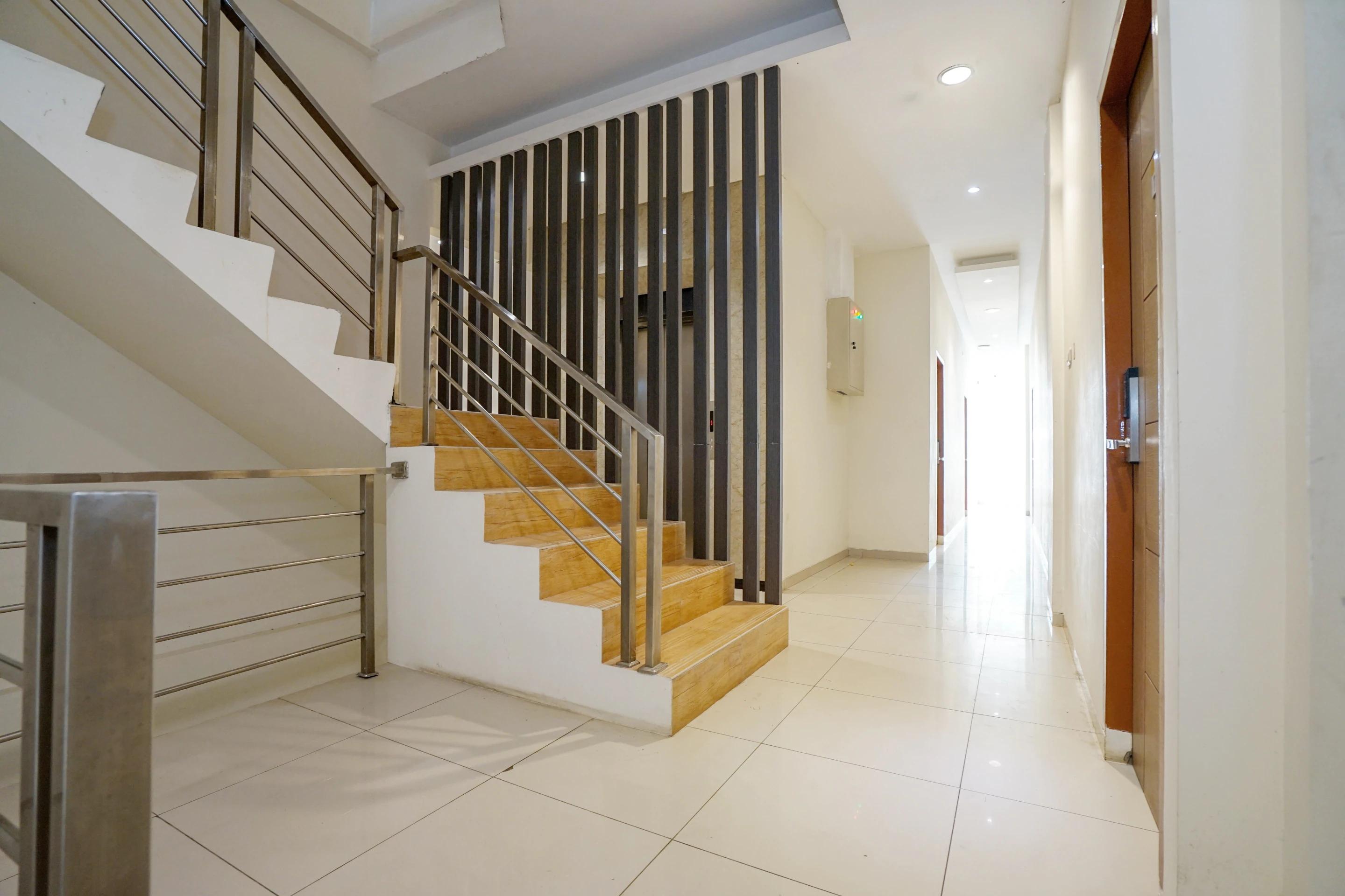 Oyo 251 The Maximus Inn Hotel Palembang Exterior foto